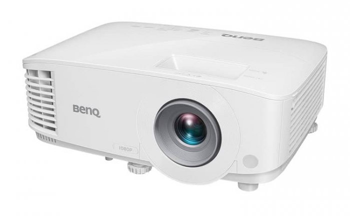 Benq MH733 recenze