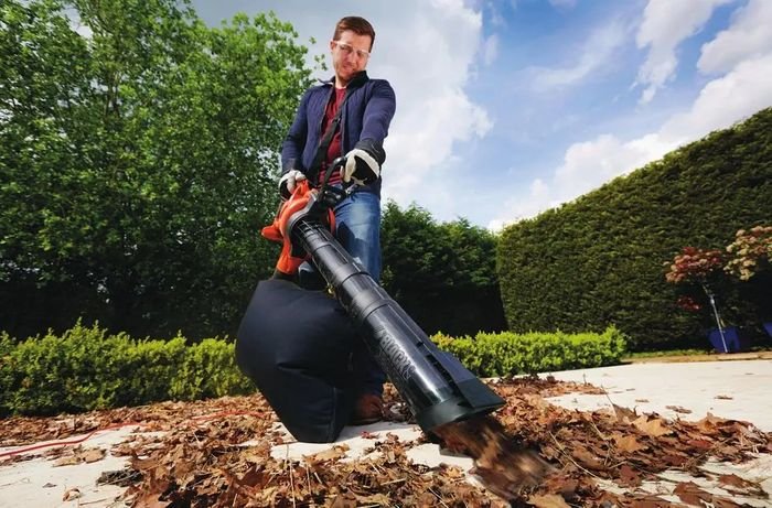 Elektrický vysavač listí Black & Decker GW3030