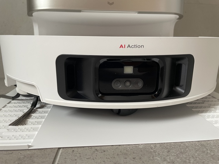 Dreame X50 Ultra s AI action navigací