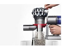Bezsáčkový tyčový vysavač Dyson V8 Absolute+