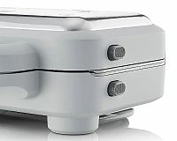 Vaflovač Breville VST072X recenze