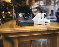 Instantní fotoaparát Polaroid Now
