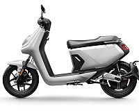 Elektrický skútr NIU MQi GT recenze