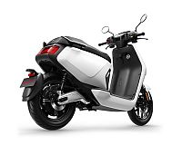 Elektroskútr NIU MQi GT recenze