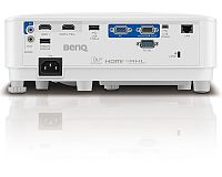 Benq MH733 konektivita