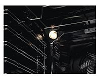 Electrolux EOF3H40X osvětlení