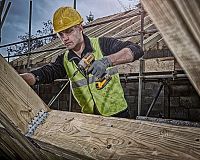 Rázový utahovák DeWalt DCF887D2 recenze